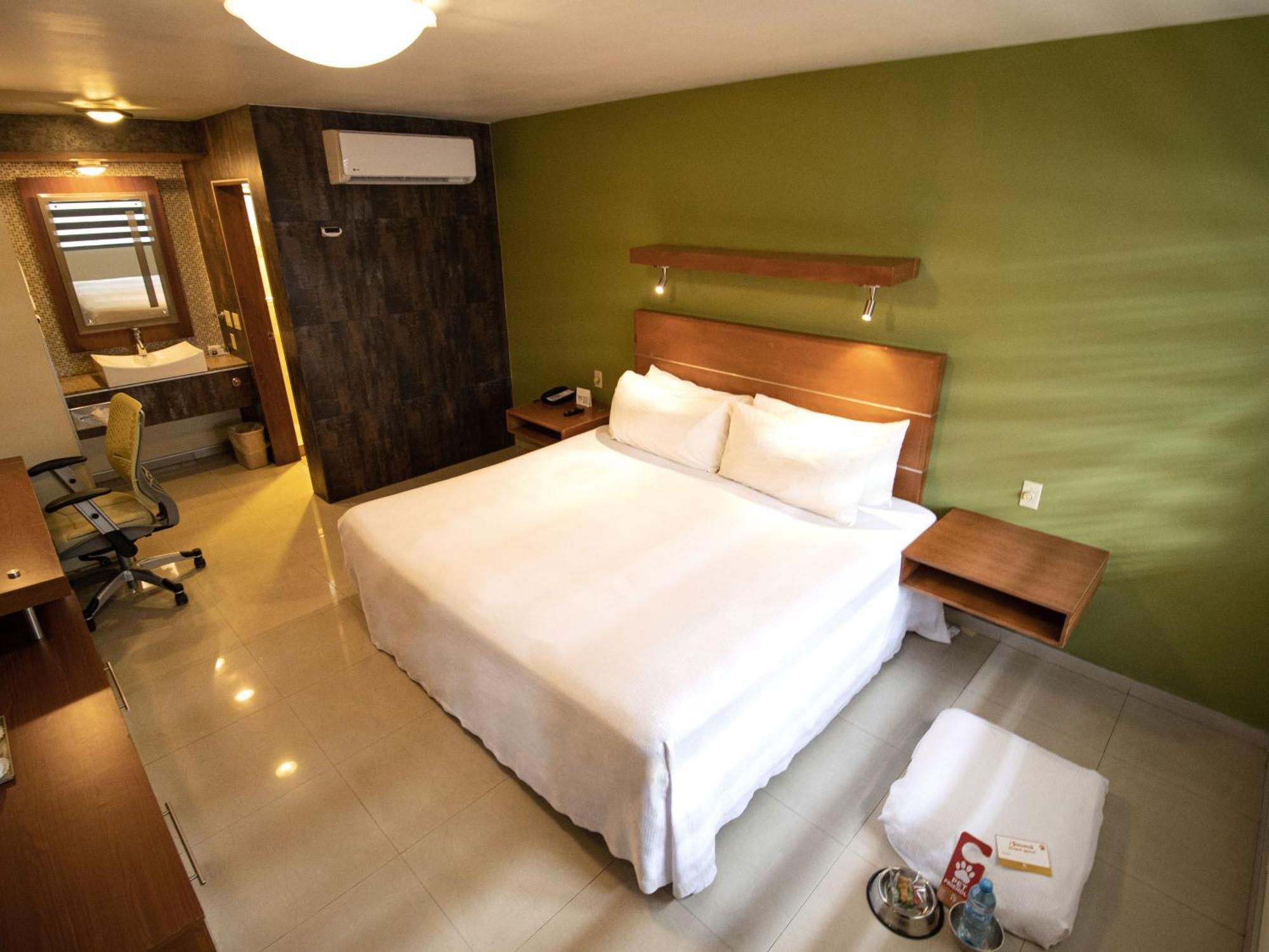 Hotel Calafia เม็กซิกาลิ ภายนอก รูปภาพ